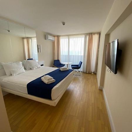 Orbi City Land Appartement Batoemi Buitenkant foto