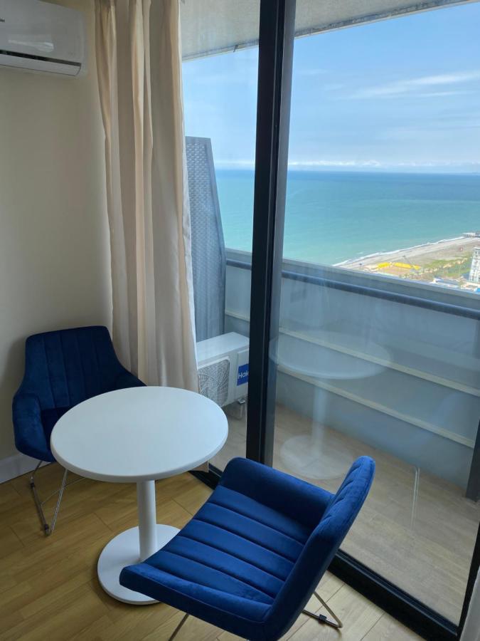 Orbi City Land Appartement Batoemi Buitenkant foto